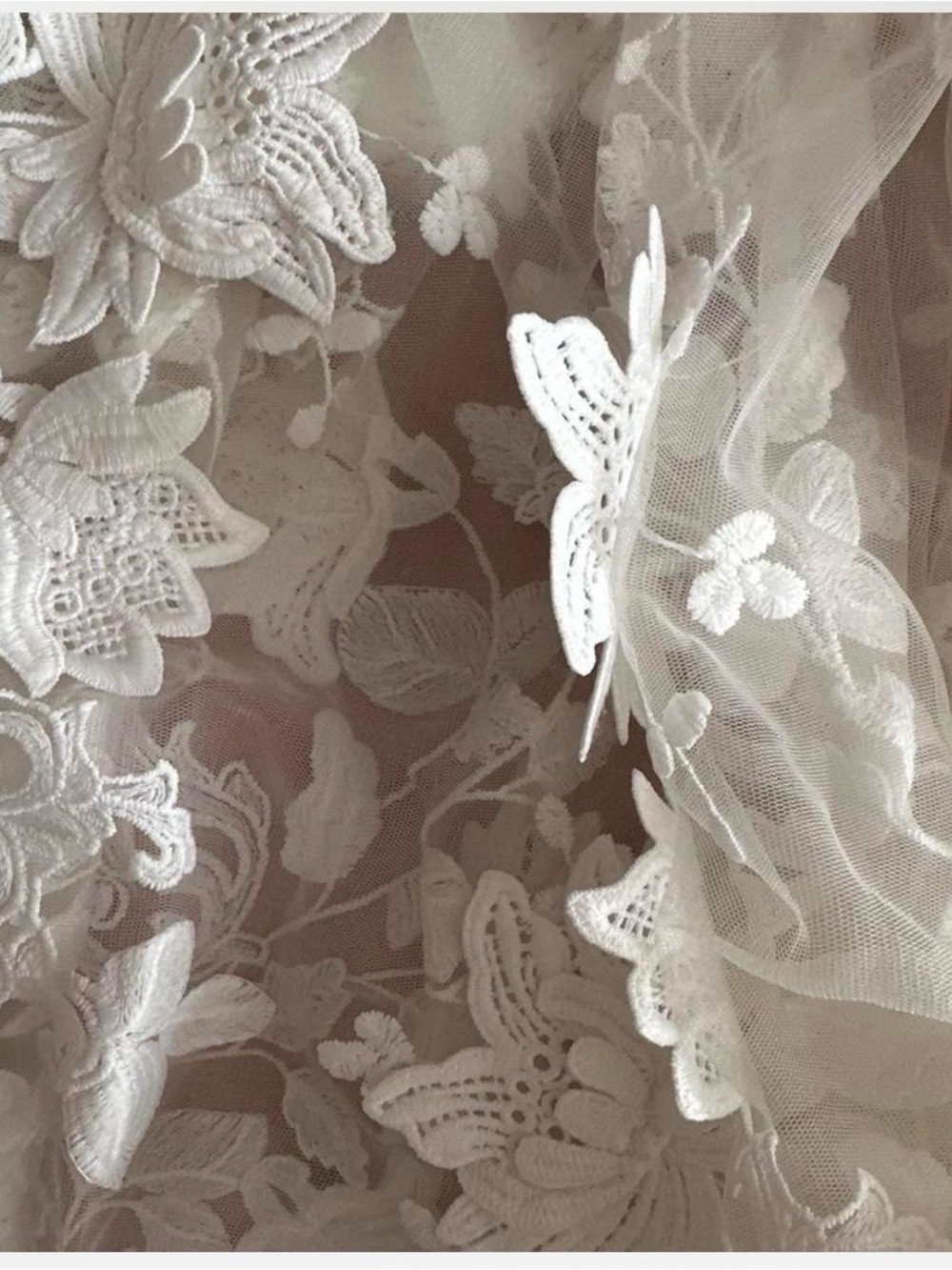 Flower appliqué skirt, looks like the Zimmerman Postcard skirt. - Picture 6 of 6